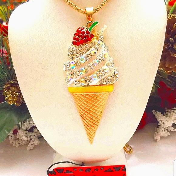New-Crystal Ice Cream Cone Pendant/Brooch Necklace - Picture 5 of 6